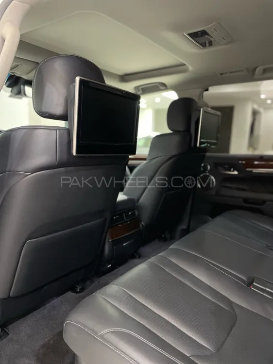 Lexus LX Series 2017 for Sale in Lahore Lexus LX Series 2017 for Sale in Lahore Image-9
