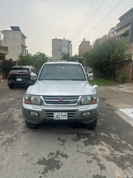 مٹسوبیشی پجیرو 2001 for Sale in لاہور Image-1