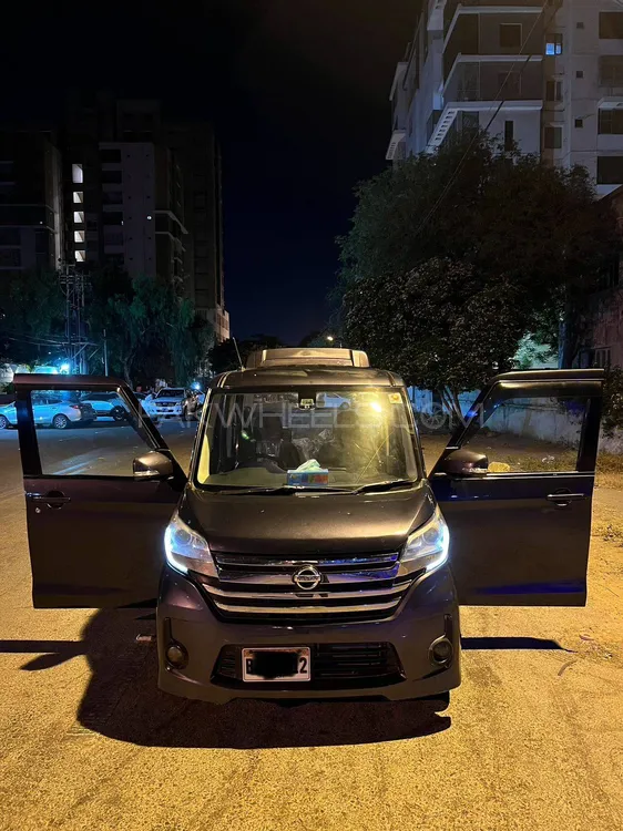 Nissan Dayz Roox 2014 for Sale in Karachi Image-1
