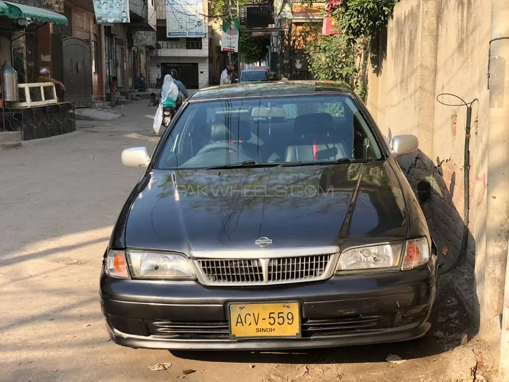 Nissan Sunny 2002 for Sale in Lahore Image-1