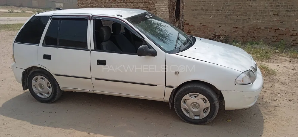 Suzuki Cultus 2004 for Sale in Lakki marwat Image-1