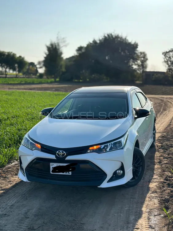 Toyota Corolla 2020 for Sale in Pir mahal Image-1