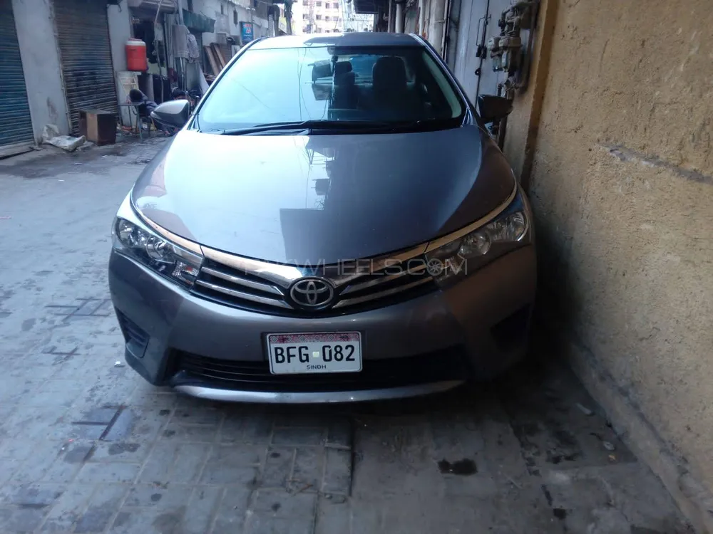Toyota Corolla 2016 for Sale in Karachi Image-1