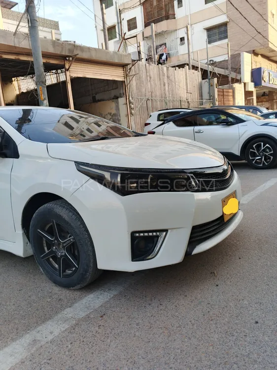 Toyota Corolla 2016 for Sale in Karachi Image-1