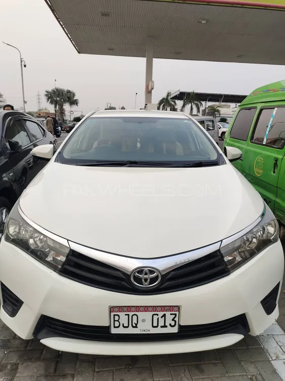 Toyota Corolla 2017 for Sale in Phool nagar Image-1