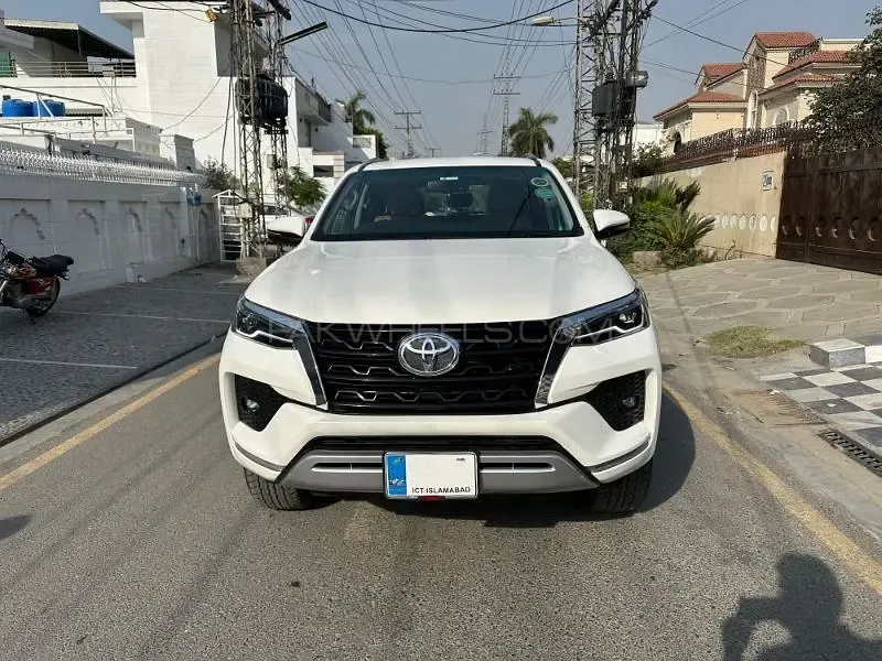 Toyota Fortuner 2022 for Sale in Lahore Image-1