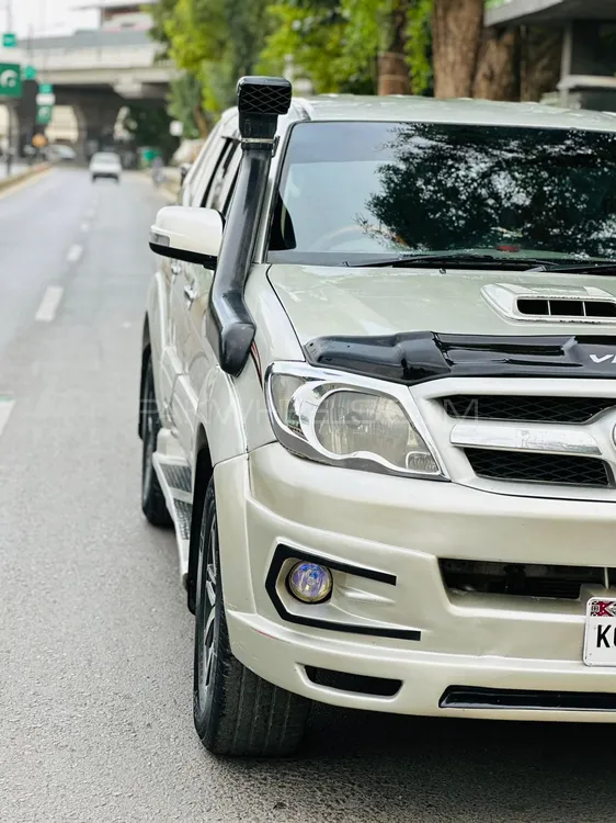 Toyota Hilux 2005 for Sale in Peshawar Image-1
