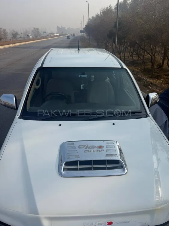 Toyota Hilux 2012 for Sale in Islamabad Image-1