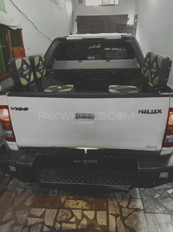 Toyota Hilux 2006 for Sale in Peshawar Image-1