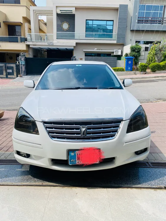 Toyota Premio 2004 for Sale in Islamabad Image-1