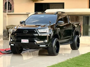 Toyota Hilux Revo V Automatic 2.8 2023 for Sale