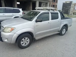 Toyota Hilux Vigo G 2011 for Sale