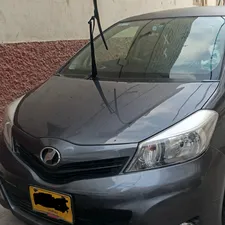 Toyota Vitz F 1.0 2013 for Sale