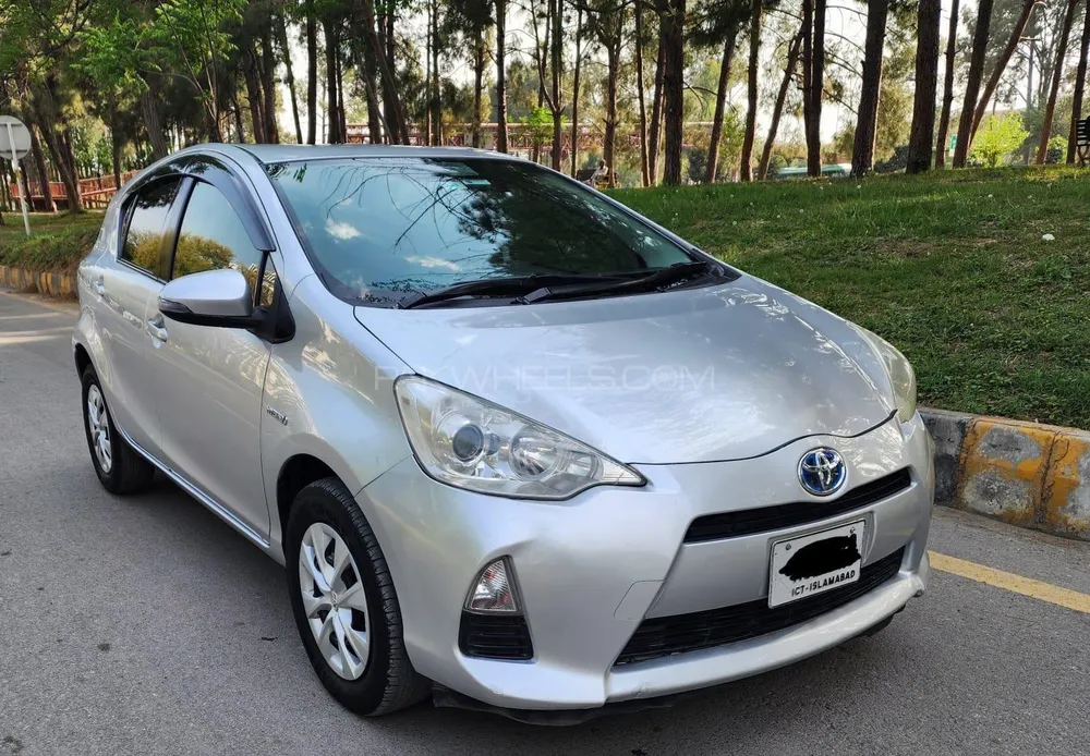 Toyota Aqua 2013 for Sale in Islamabad Image-1
