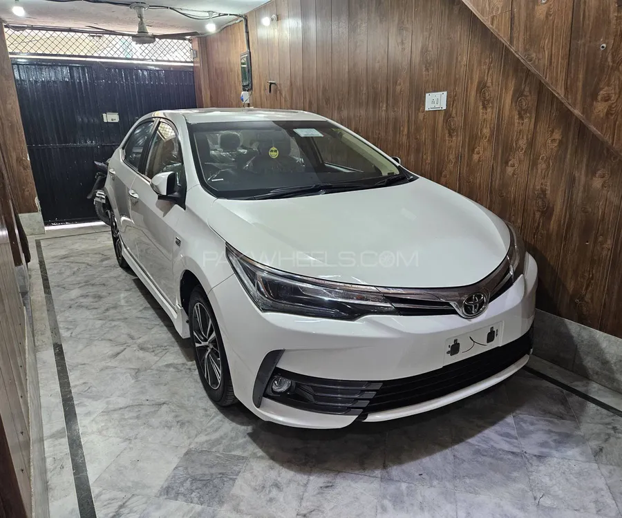 Toyota Corolla 2018 for Sale in Sahiwal Image-1