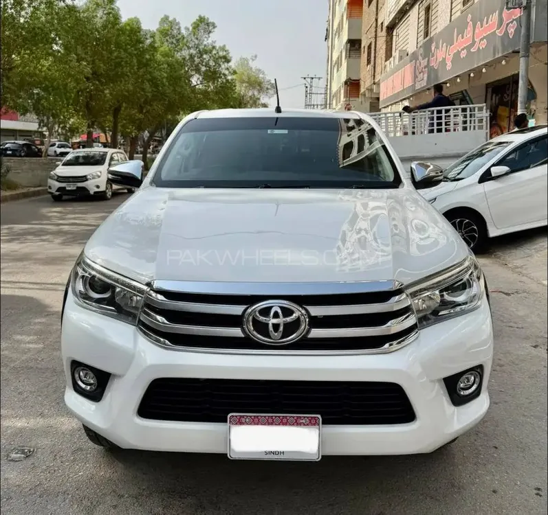 Toyota Hilux 2018 for Sale in Hyderabad Image-1