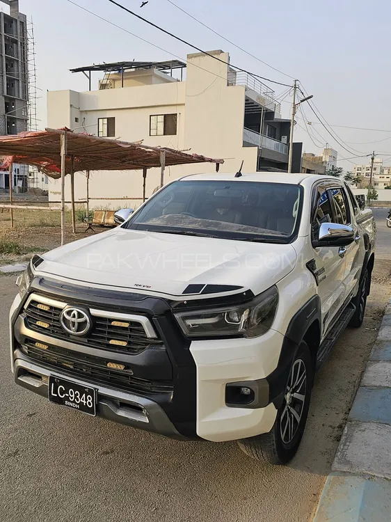 Toyota Hilux 2021 for Sale in Karachi Image-1