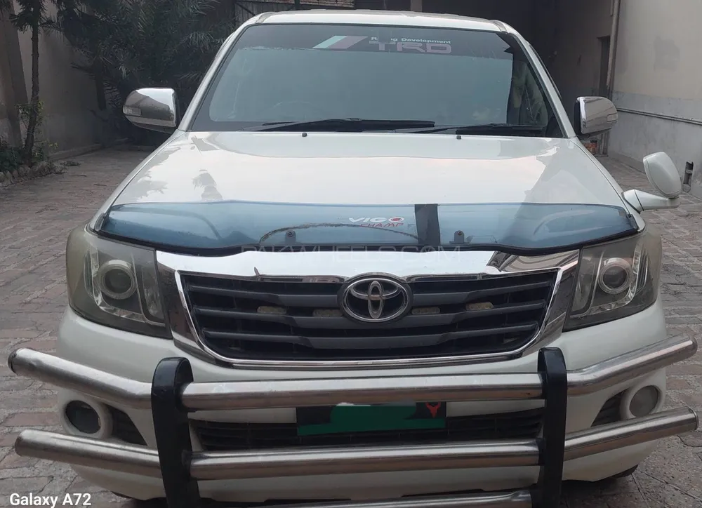 Toyota Hilux 2014 for Sale in Peshawar Image-1