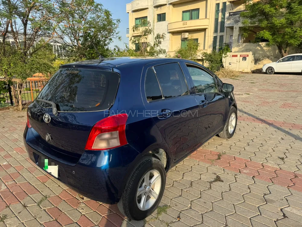 Toyota Vitz 2006 for Sale in Islamabad Image-1