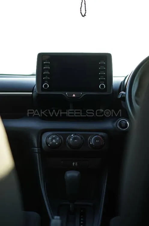 ٹویوٹا یارس سیڈان 2021 for Sale in راولپنڈی Image-1