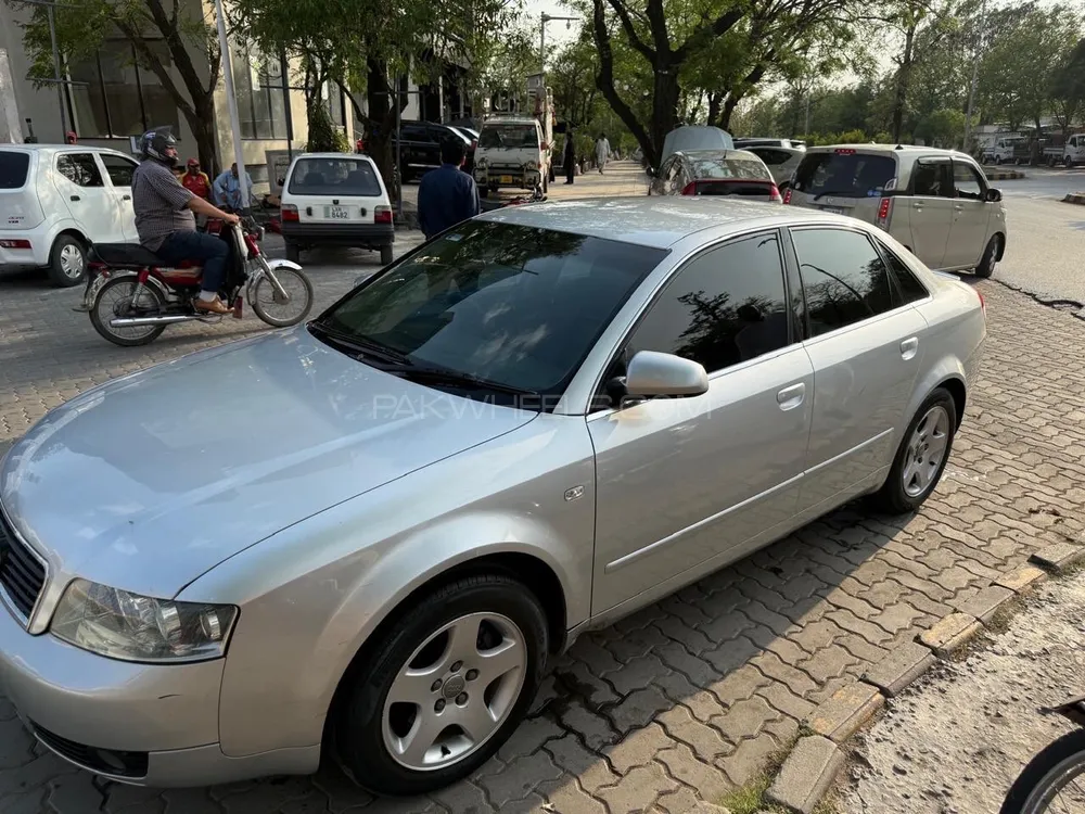 Audi A4 2004 for Sale in Islamabad Image-1
