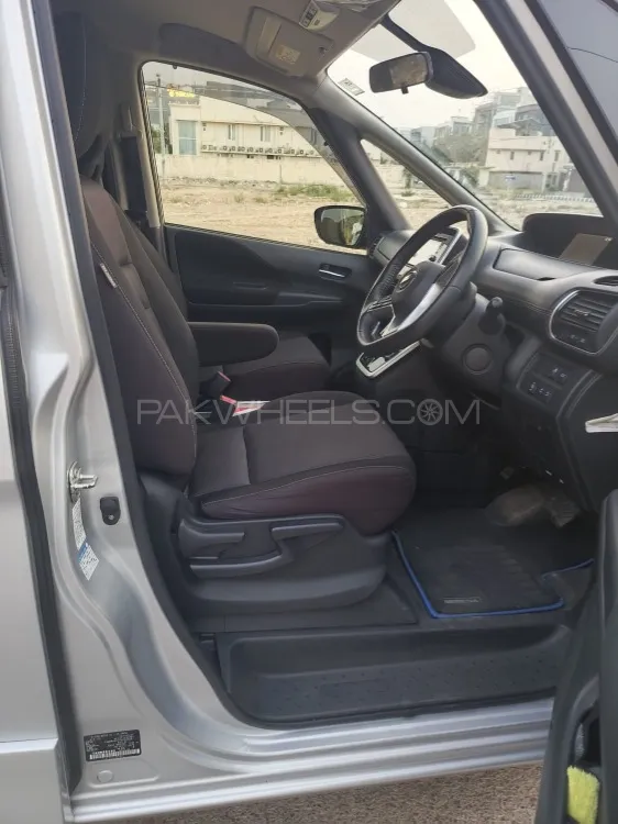 Nissan Serena 2019 for Sale in Karachi Nissan Serena 2019 for Sale in Karachi Image-6
