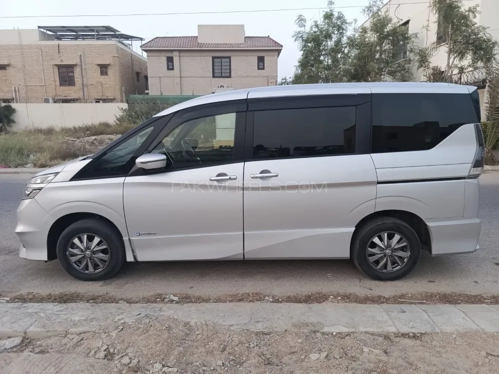 Nissan Serena 2019 for Sale in Karachi Nissan Serena 2019 for Sale in Karachi Image-2