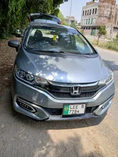 Honda Fit 1.5 Hybrid S Package 2014 for Sale