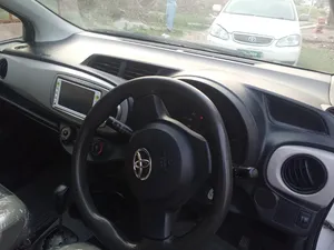 Toyota Vitz 2013 for Sale