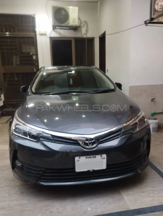 Toyota Corolla 2017 for Sale in Lahore Image-1