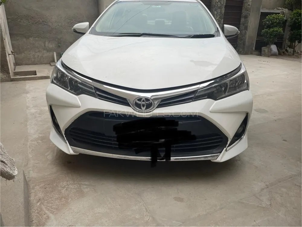 Toyota Corolla 2018 for Sale in Faisalabad Image-1