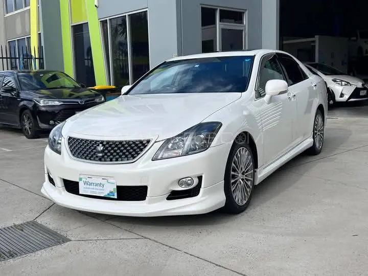 Toyota crown 2008 modellista bodykit Image-1