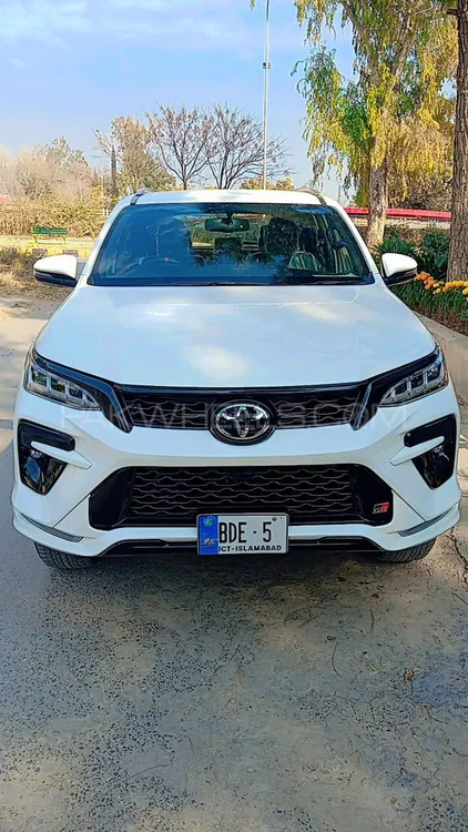 Toyota Fortuner 2024 for Sale in Islamabad Image-1