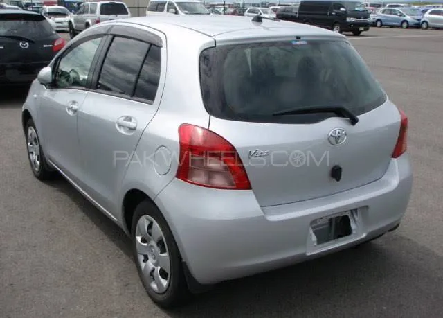 Toyota Vitz 2006 for Sale in Karachi Image-1
