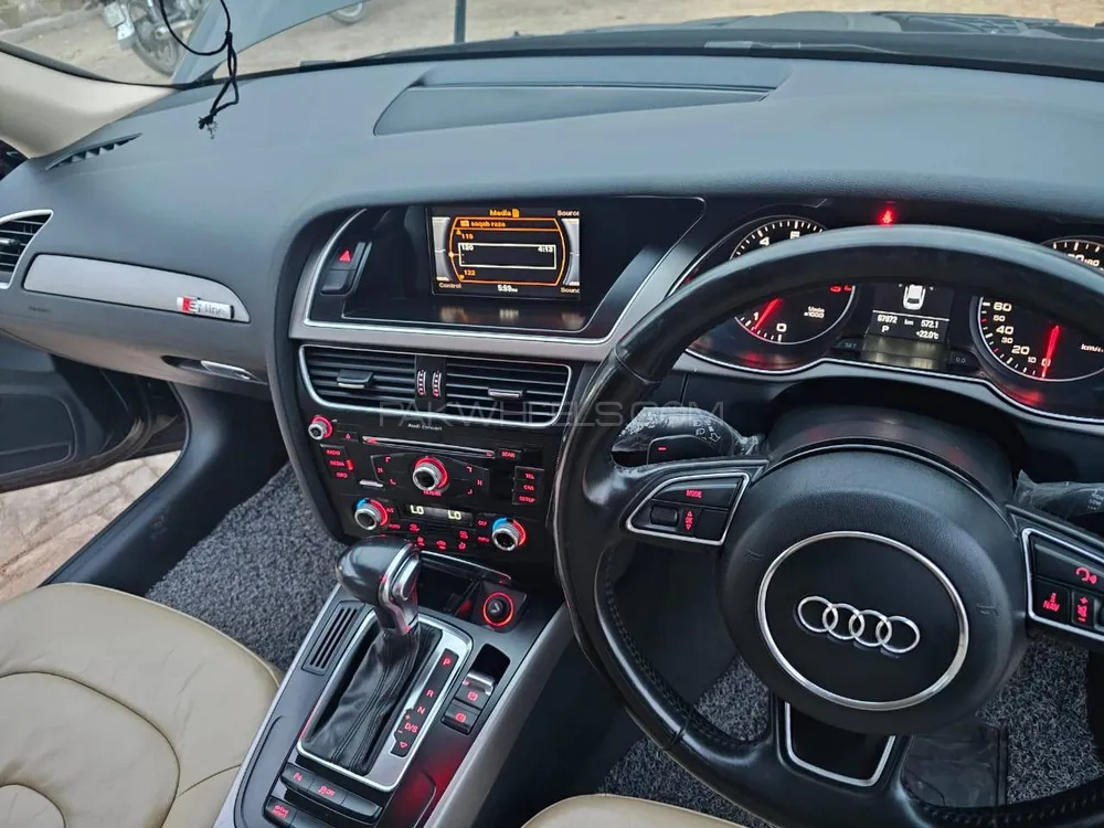 Audi A4 2014 for Sale in Burewala Image-1