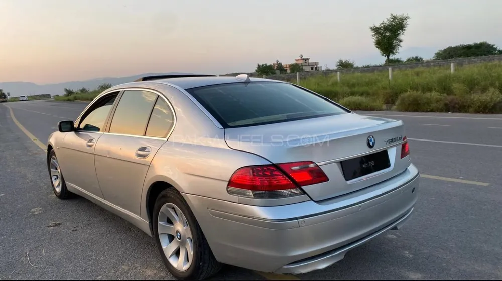 BMW 7 Series 2007 for Sale in Haripur Image-1