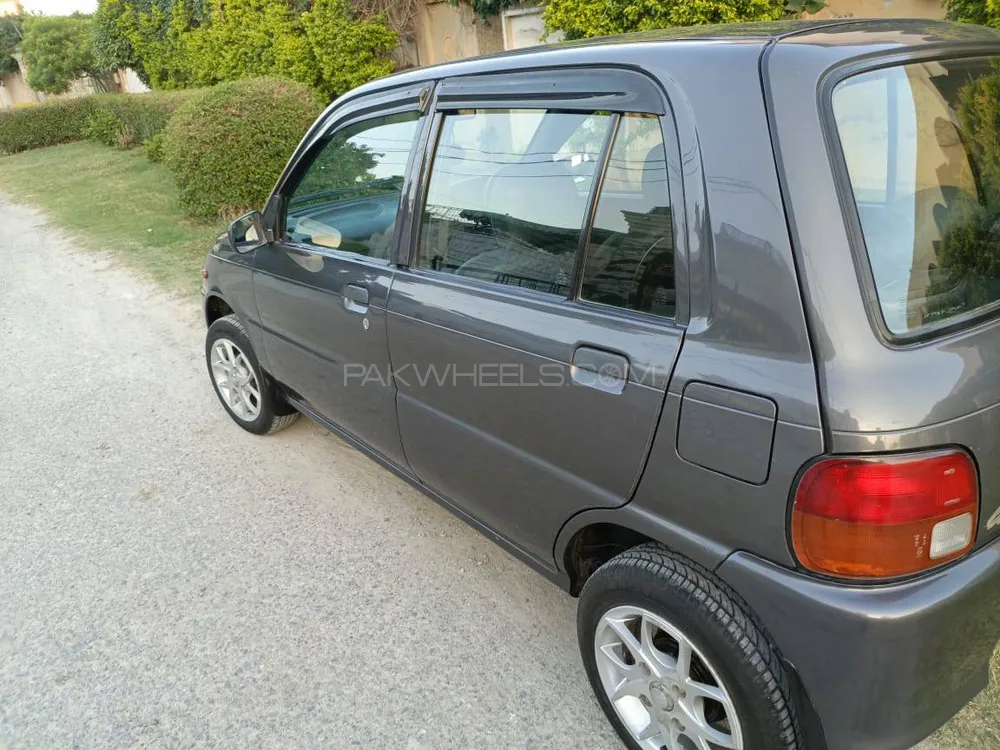 Daihatsu Cuore 2011 for Sale in Nowshera Image-1