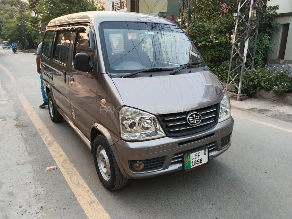 FAW X-PV 2017 for Sale in Lahore Image-1