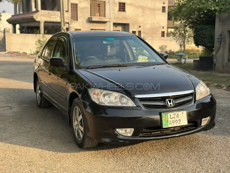 Honda Civic 2004 for Sale in Lahore Image-1