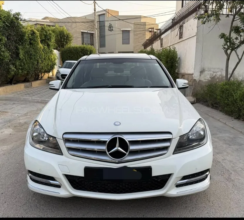 Mercedes Benz C Class 2012 for Sale in Karachi Image-1