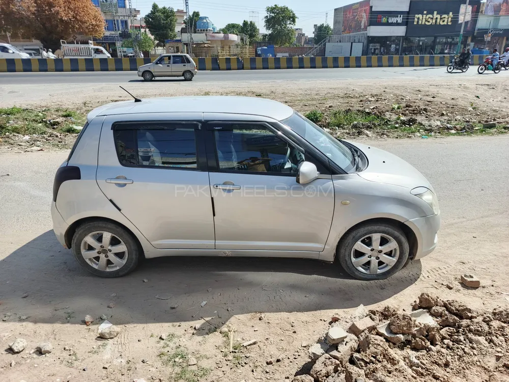 Suzuki Swift 2012 for Sale in Kharian Image-1