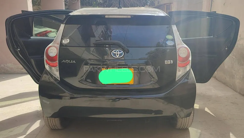 Toyota Aqua 2014 for Sale in Karachi Image-1