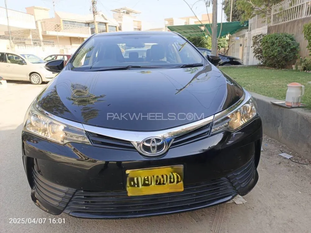 Toyota Corolla 2017 for Sale in Karachi Image-1