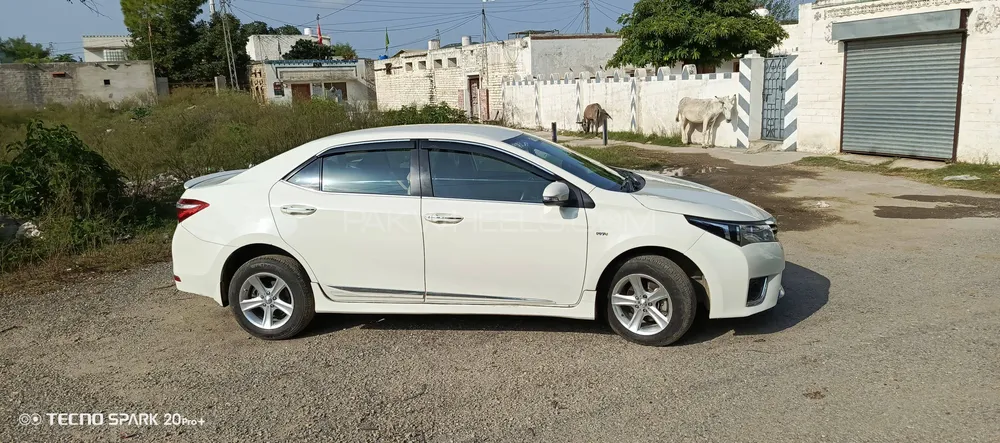 Toyota Corolla 2017 for Sale in Chowha saidan shah Image-1