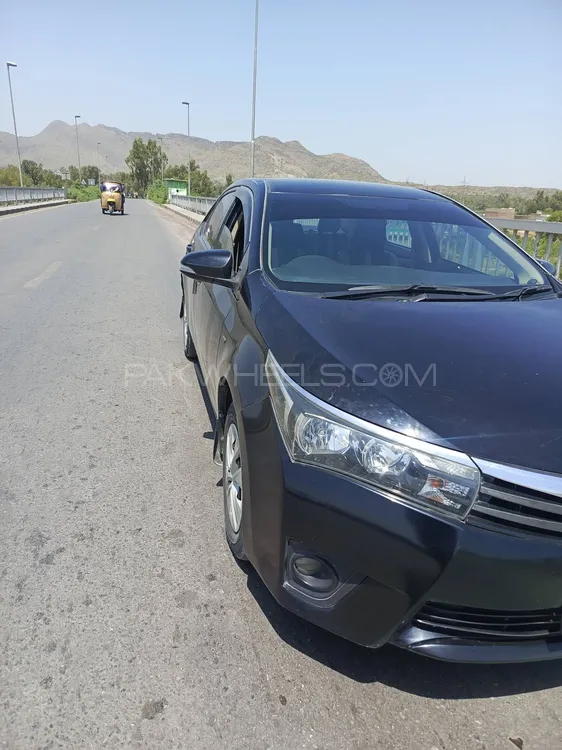 Toyota Corolla 2015 for Sale in Islamabad Image-1