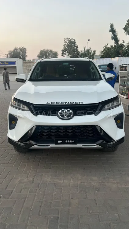 Toyota Fortuner 2020 for Sale in Lahore Image-1