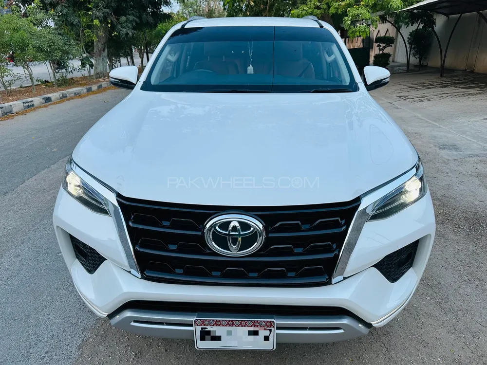 Toyota Fortuner 2022 for Sale in Karachi Image-1