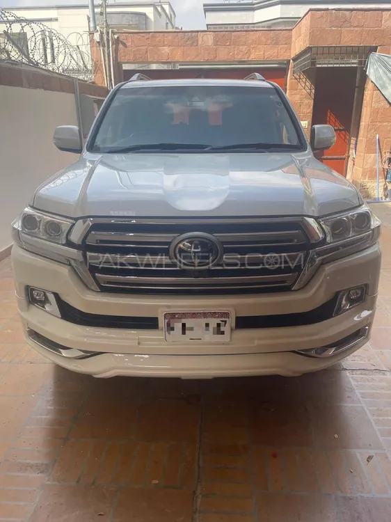 Toyota Land Cruiser 2015 for Sale in Karachi Image-1