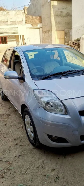 Toyota Vitz 2007 for Sale in Swabi Image-1
