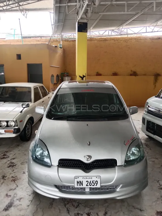 Toyota Vitz 1999 for Sale in Peshawar Image-1